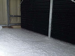 中央空(kong)調冷卻(que)塔清洗(xi)預膜