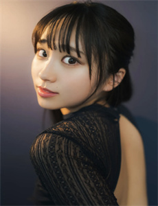 伊丽莎白 奥尔森-龙长生