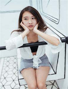 囚禁固定在调教椅上扩张H-団鬼六