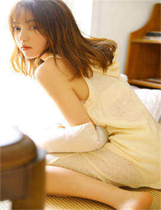 红衣小女孩