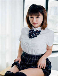 露胸和屁股衣服的衣服-兽人军士